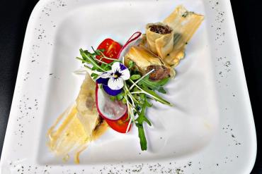 CHEESY BEEF SPRING ROLLS